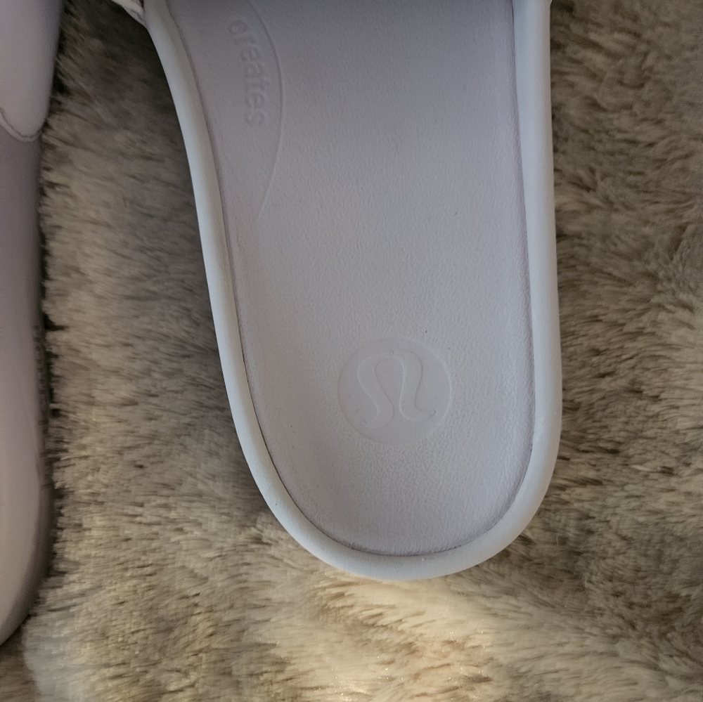 Women's White Slide Sandals - Picture 5 of 6